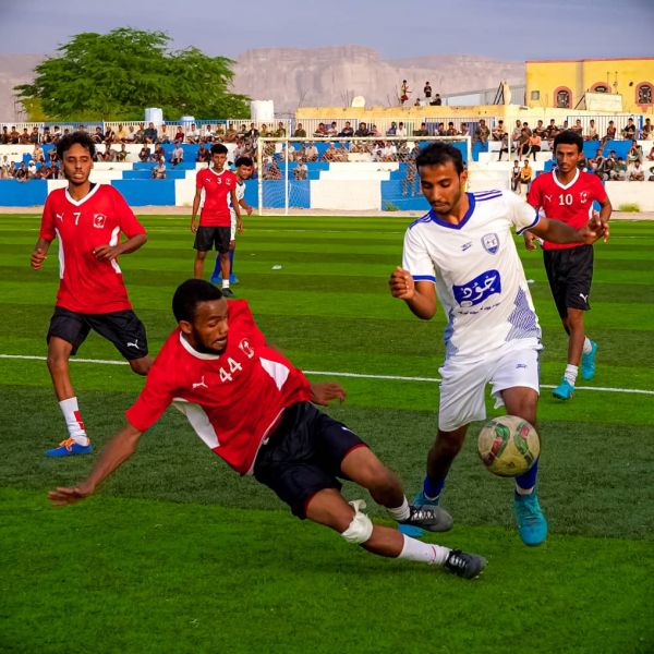 شباب مرخة إلى دور الـ8 من بطولة أندية شبوة لكرة القدم 