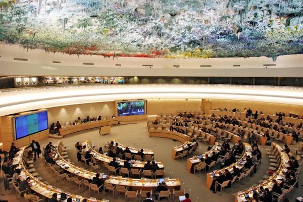 الحكومة اليمنية ترفض طلب بعثة حقوق الإنسان بمواصلة التحقيق في اليمن