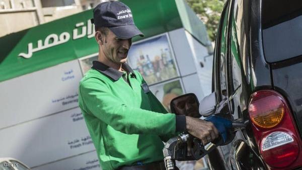 مصر تعلن خفض أسعار البنزين