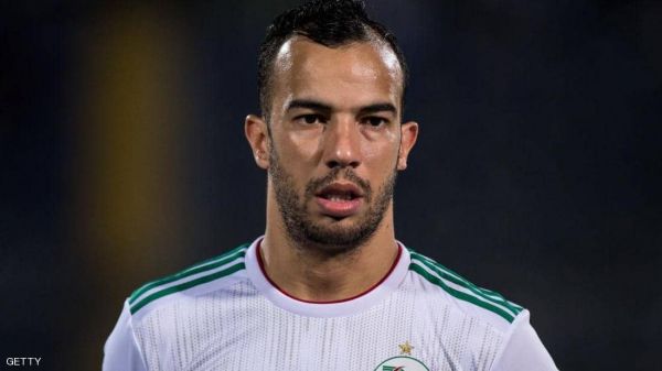 الجزائري بلعمري يقترب من الانتقال إلى ليون الفرنسي 