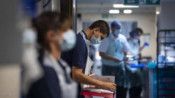 العالم يسجل زيادة قياسية في عدد مصابي كورونا