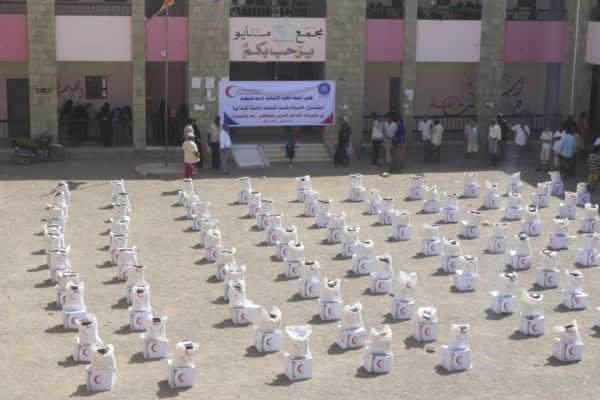 تواصلًا لحملة دعم المعلم.. إنسانية المقاومة الوطنية تقدّم مساعدات غذائية للمعلمين في الخوخة