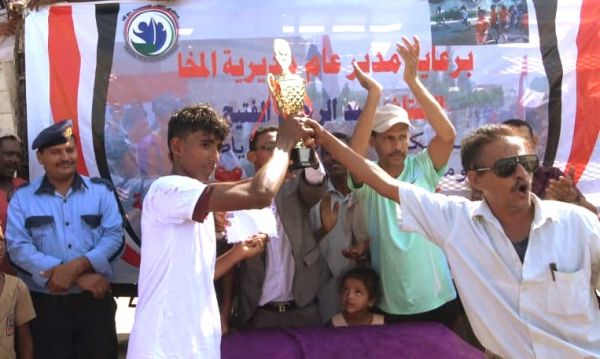 العسيلي بطل سباق "التعاون والمحبة والسلام" في المخا