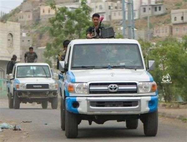 شرطة تعز تضبط شحنة ممنوعات 
