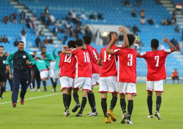 بزخم جماهيري عريض.. المنتخب اليمني يواجه نظيره السعودي في نهائي غرب آسيا للناشئين