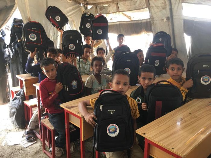 إنسانية المقاومة الوطنية تدشن مشروع الحقيبة المدرسية في قعطبة 