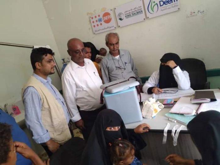الحديدة.. مدير عام الخوخة يتفقد المركز الصحي الجديد