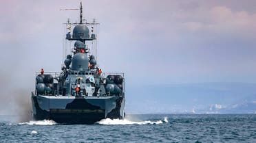 سفن حربية روسية تعبر مضيق باب المندب إلى البحر الأحمر