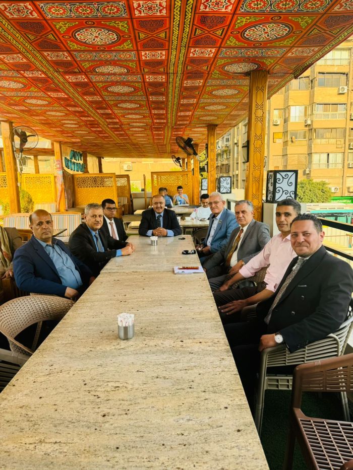 رئيس برلمانية المكتب السياسي يلتقي رئيس برلمانية التجمع الوحدوي المصري في القاهرة