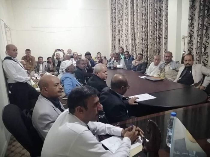 تعز.. المؤتمر والمكتب السياسي يناقشان تحضيرات إحياء الذكرى السابعة لاستشهاد الزعيم والأمين