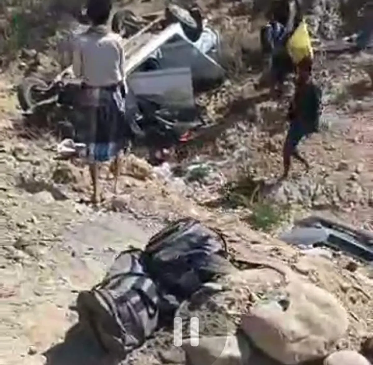 تعز.. حادث مروري يودي بحياة شخص ويُصيب آخر على طريق الكدحة