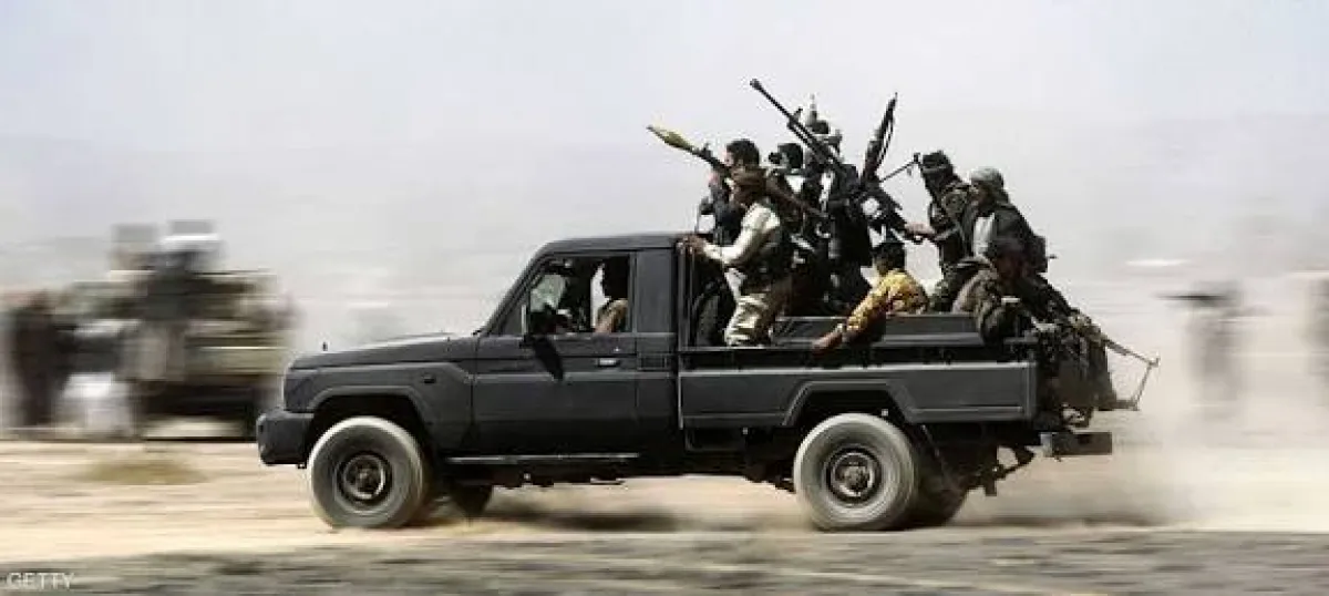 مليشيا الحوثي تدفع بتعزيزات عسكرية الى تخوم لحج وأبين