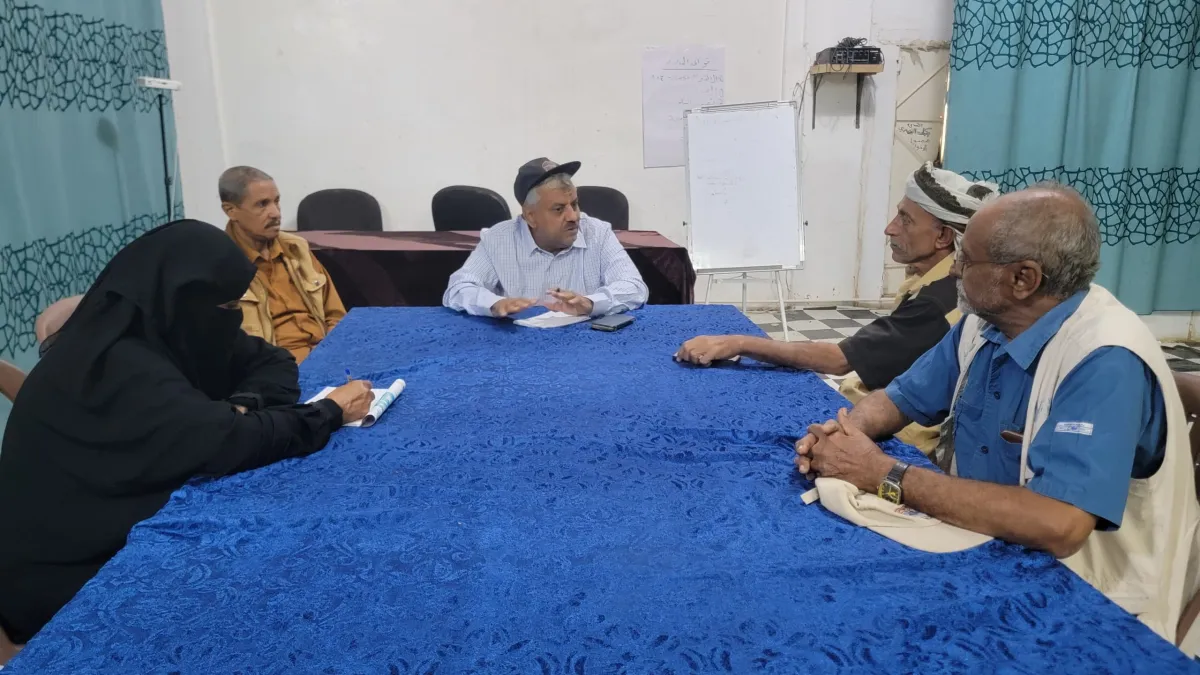 الحديدة.. "حمنة" يبحث تعزيز الأنشطة الزراعية في حيس