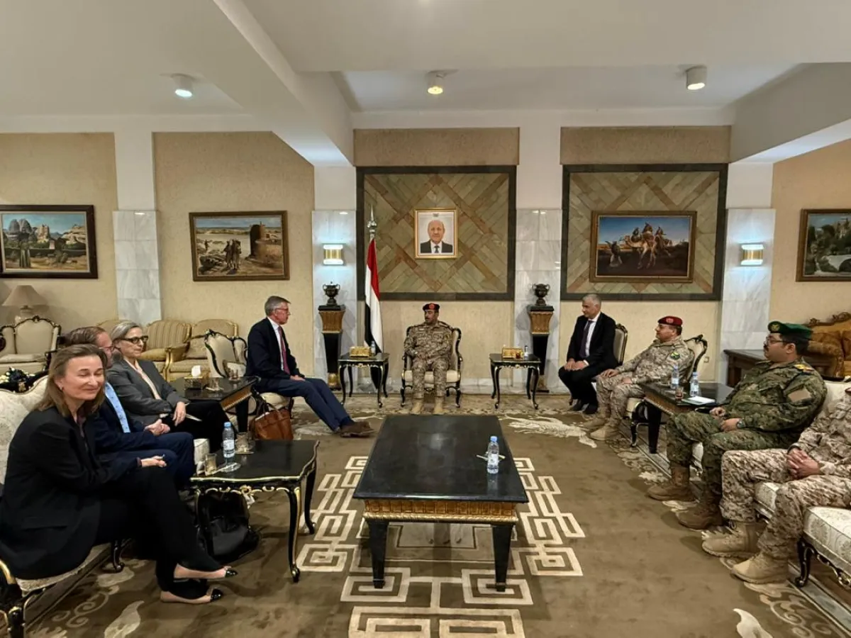 رئيس الأركان يطلع مكتب المبعوث الأممي على الأوضاع الميدانية في ظل تصعيد الحوثيين