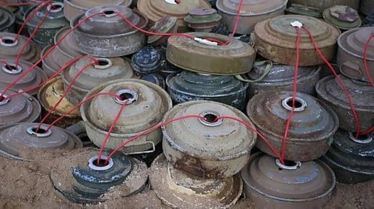 مسام يُتلف 6141 مادة متفجرة من مخلفات الحوثيين في باب المندب