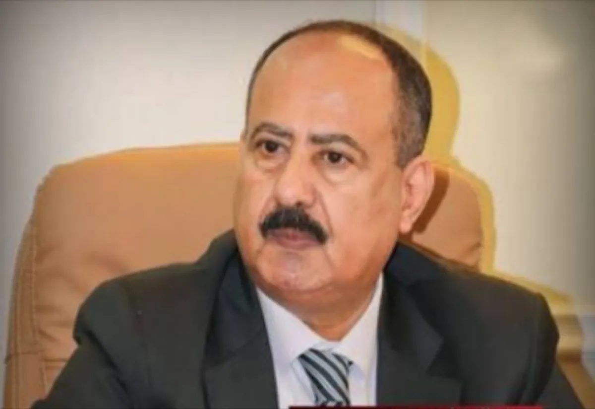 وزير النقل يوجّه بتشكيل لجنة لمراجعة أسعار تذاكر الطيران