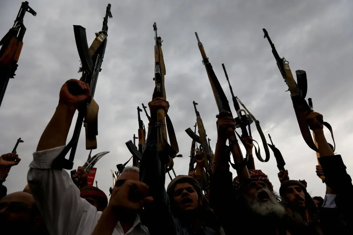 تحليل: مليشيا الحوثي تخطط لإنشاء نقاط انطلاق للمسيّرات والزوارق المفخخة في أفريقيا