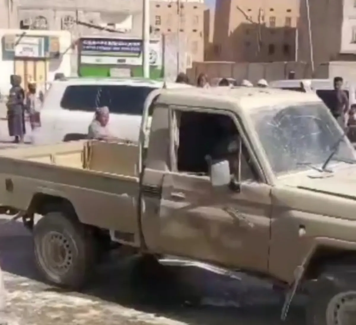 إصابة جندي بانفجار عبوة ناسفة استهدفت آلية عسكرية في سيئون