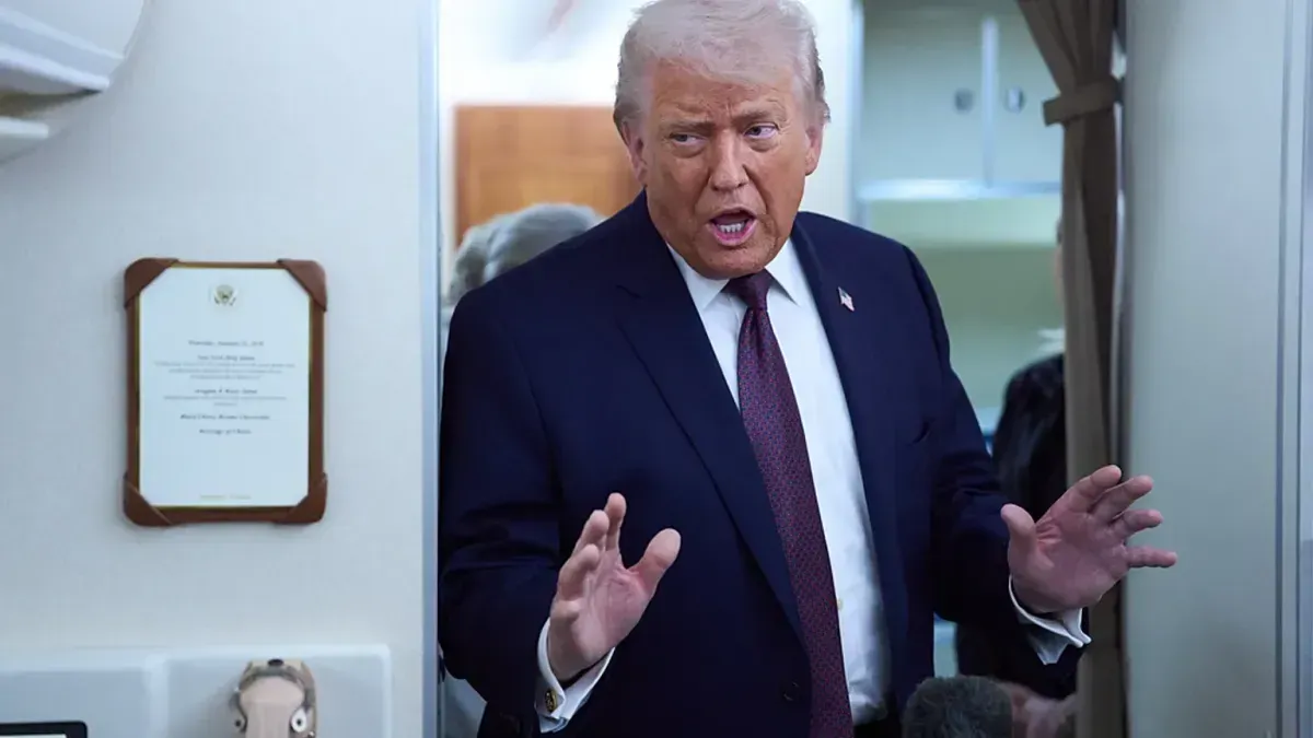 ترامب يرفع التعرفة الجمركية إلى 15% بعد إبطال جزء منها من قبل المحكمة العليا