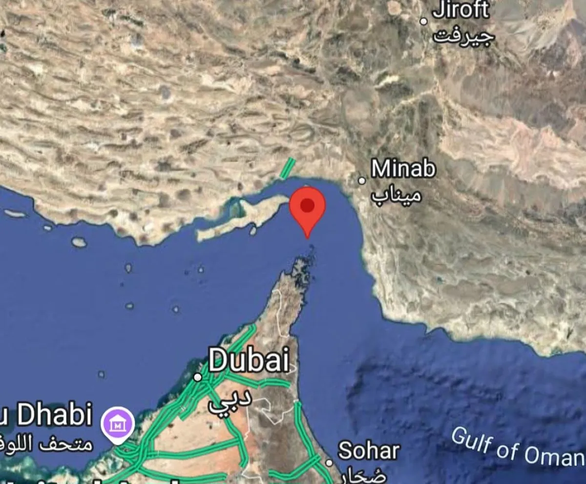 التجارة البريطانية: سفن في الخليج تلقت تحذيرات بإغلاق مضيق هرمز