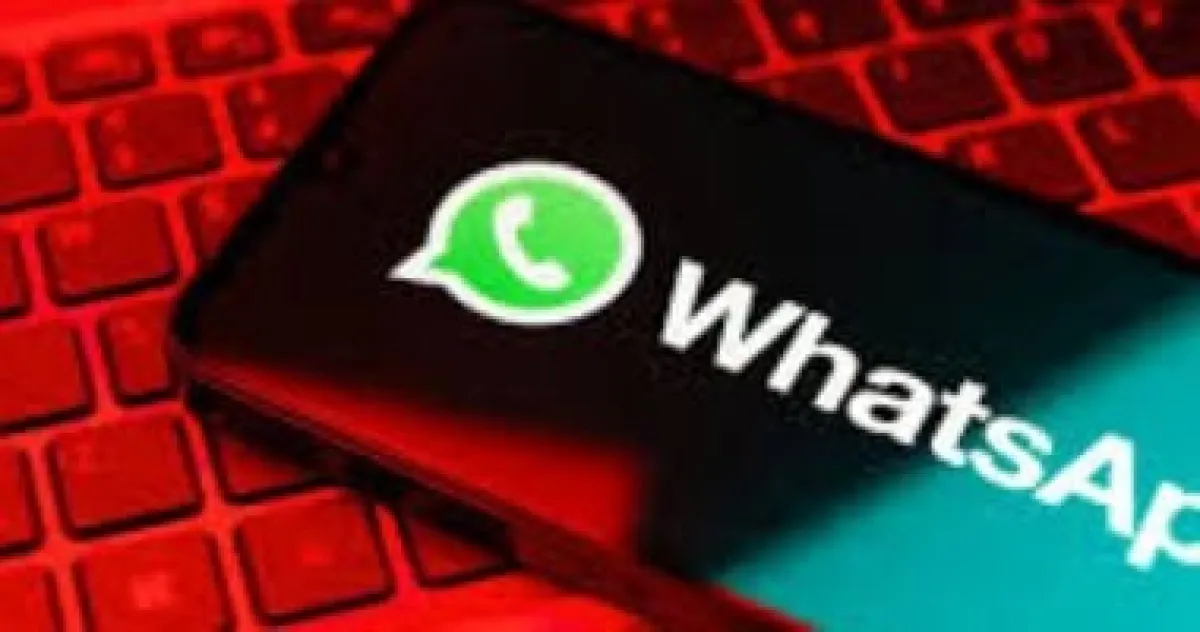 واتساب يسهّل إرسال الملصقات: اقتراحات ذكية فور كتابة الإيموجي