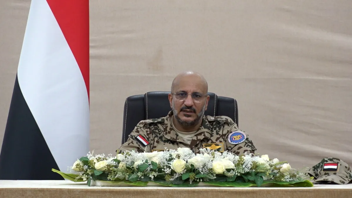 طارق صالح: ستواصل القوات المسلحة أداء واجبها الوطني استعدادًا للمعركة الكبرى