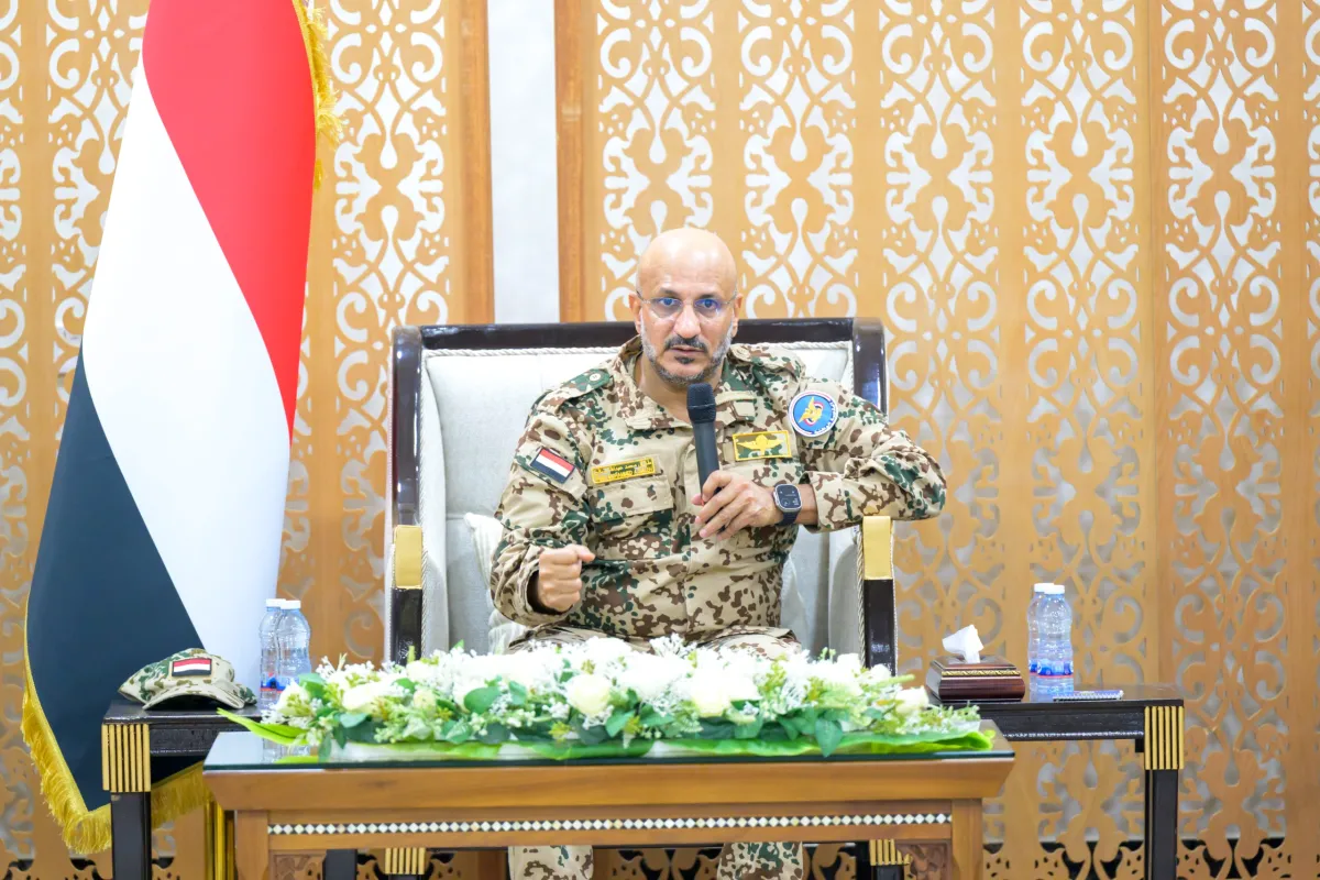 فيديو| طارق صالح يشدد على اليقظة العالية ومواصلة التأهيل ورفع الجاهزية