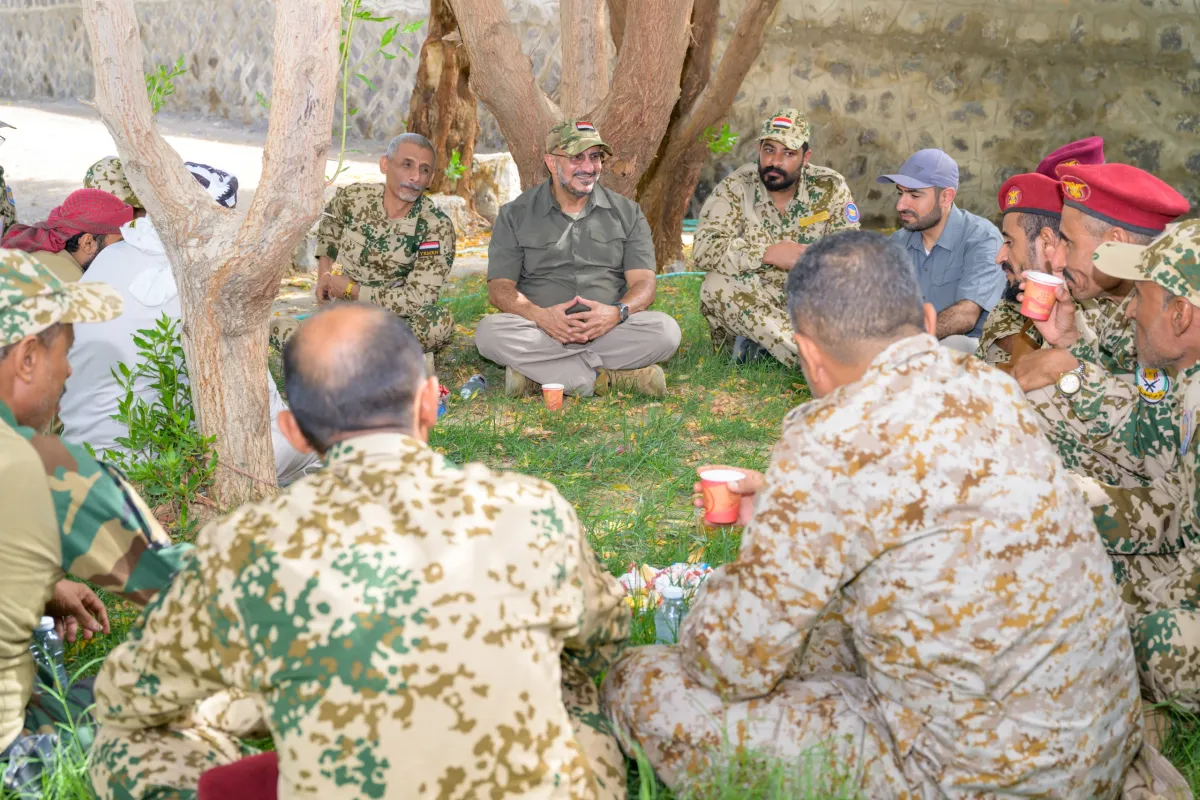فيديو| الفريق طارق صالح يعقد لقاء معايدة مع عدد من قيادات محور الحديدة