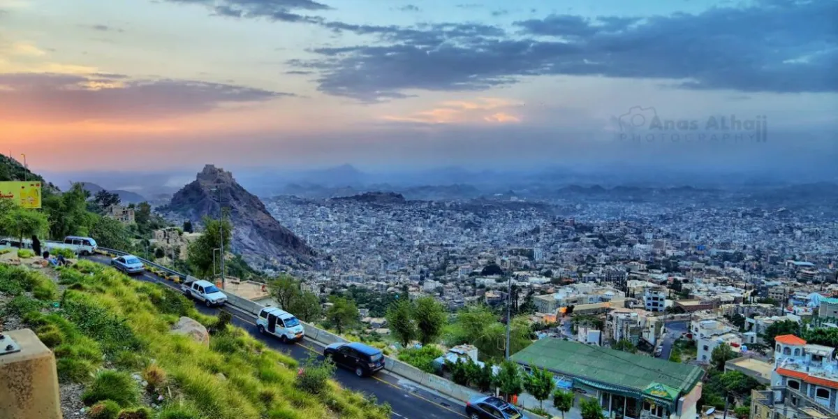 تعز: إصابة مُسِن برصاصة قناص في ثالث أيام عيد الفطر