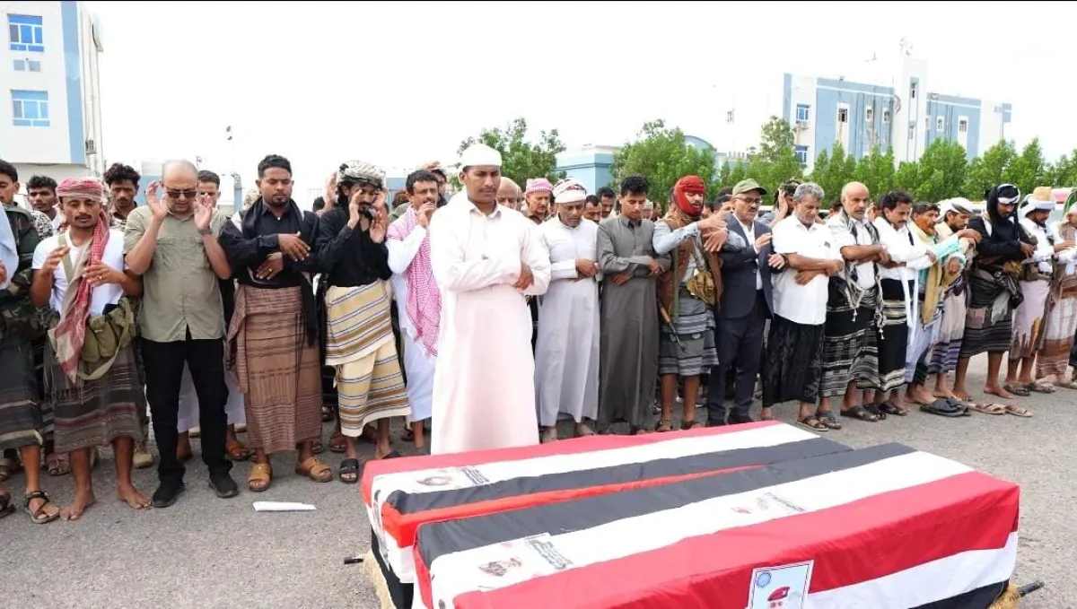 فيديو | المقاومة الوطنية تشيع شهيدين من أبطال الزرانيق