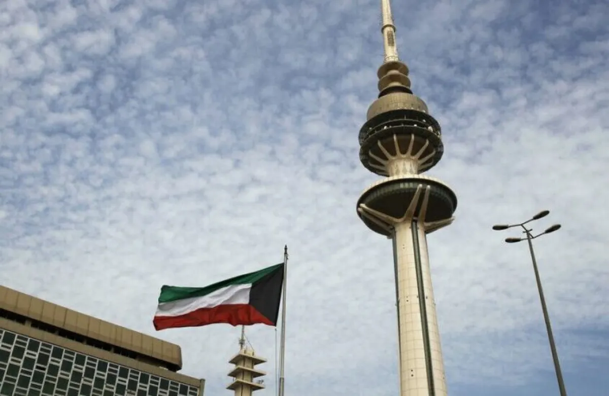 الكويت تعلن خروج 7 خطوط كهرباء عن الخدمة جراء شظايا اعتراض مسيّرات وصواريخ إيرانية