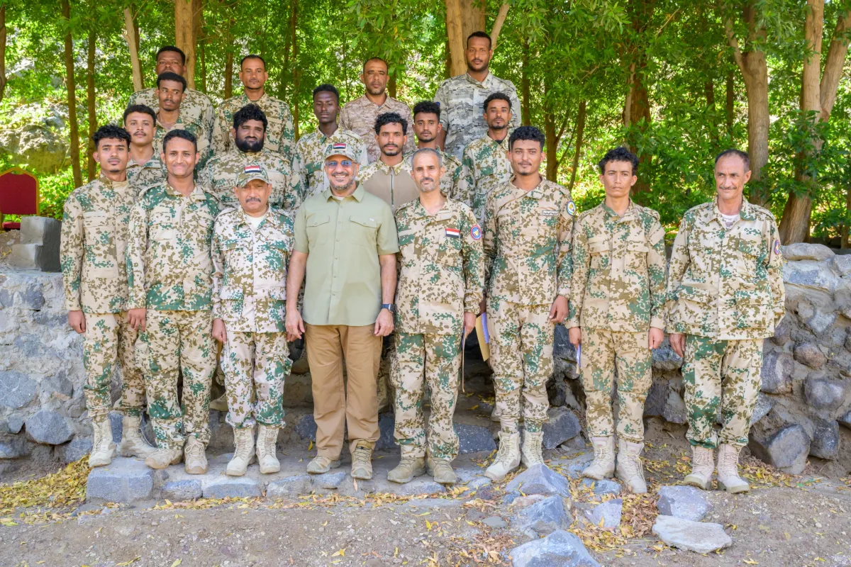 فيديو| طارق صالح يكرم كوكبة من أبطال بحرية المقاومة الوطنية وخفر السواحل لمواقفهم البطولية في إنقاذ متضرري السيول