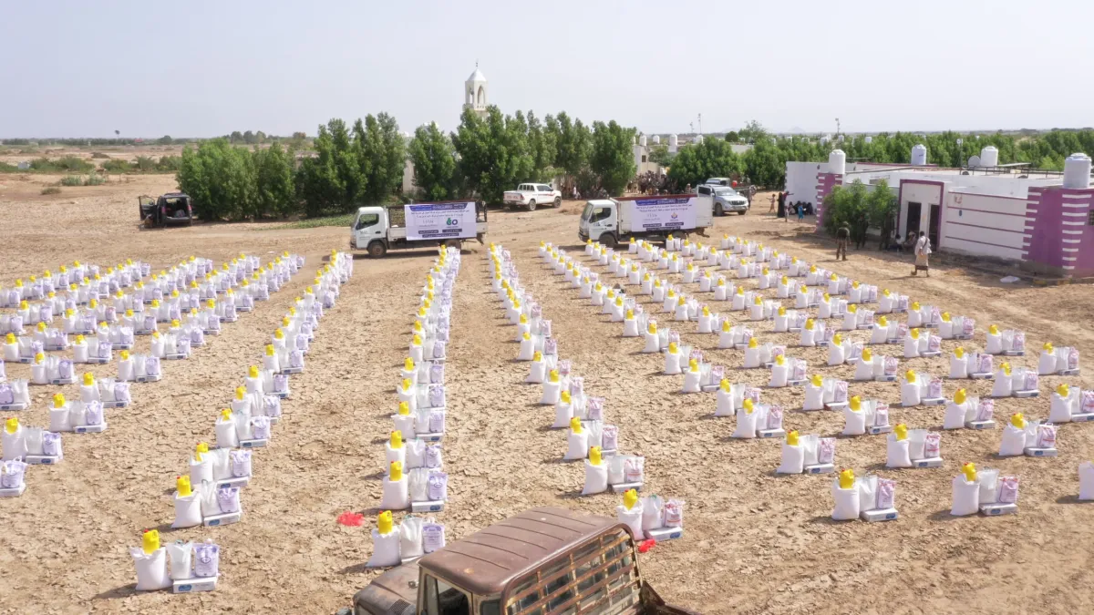 بدعم من الشركاء.. إنسانية المقاومة تقدّم مساعدات غذائية وإيوائية لـ400 أسرة متضررة من السيول في عزلة الزهاري بالمخا