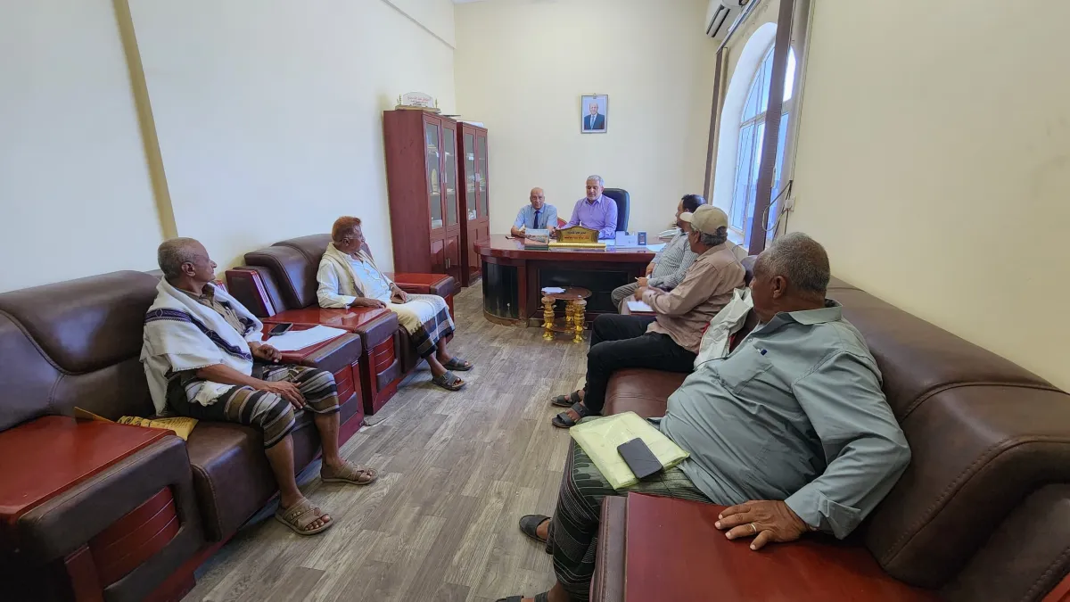 وكيل محافظة تعز: حجم أضرار سيول المخا يفوق التوقعات ويستدعي تدخلًا عاجلًا لدعم المتضررين