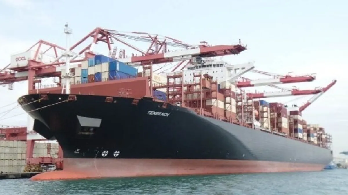 تقرير دولي: الأسطول التجاري الإيراني يزود الحوثيين بالوقود الصاروخي ويحقق ازدهارًا تجاريًا