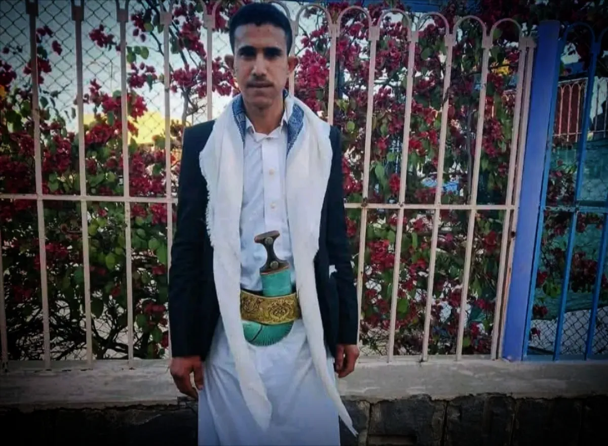مسلح حوثي يقتل مواطنًا في مدينة ذمار
