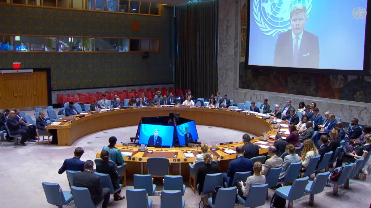 المبعوث الأممي: اليمن لا يحتمل مزيدًا من الصدمات.. والمخاطر تتصاعد مع انخراط الحوثيين في الحرب