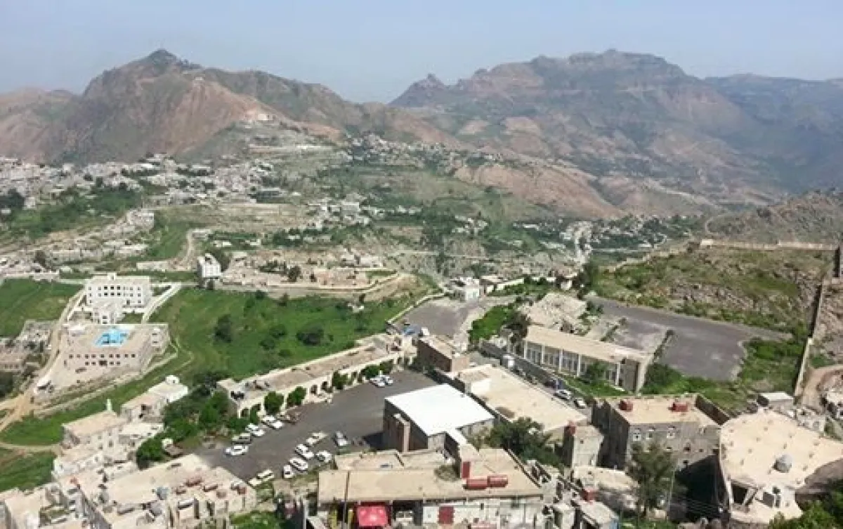 انفجار داخل منزل في حجة يودي بحياة امرأة وطفليها