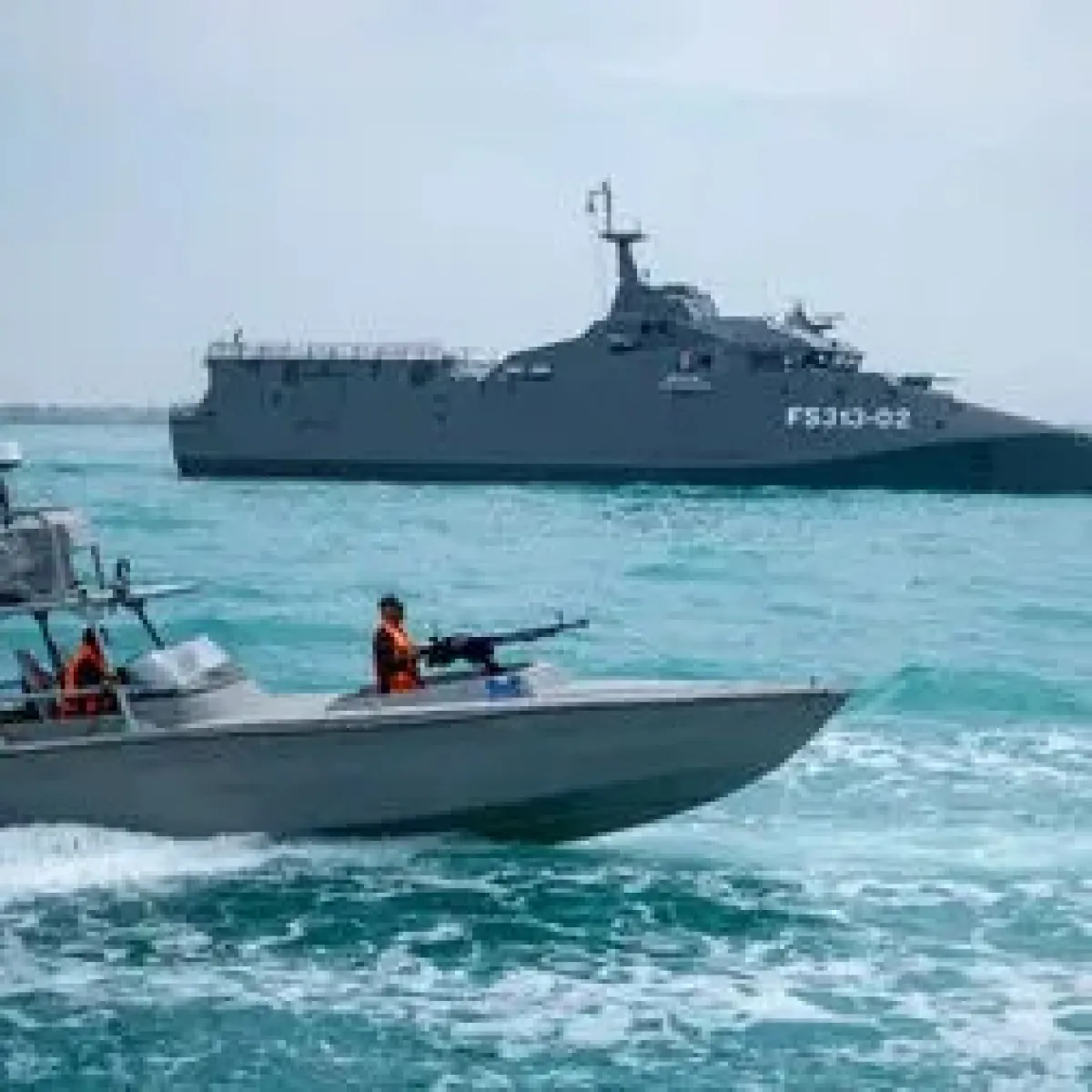 نيويورك تايمز: "أسطول البعوض" يعكس تحول إيران إلى حرب العصابات في مضيق هرمز