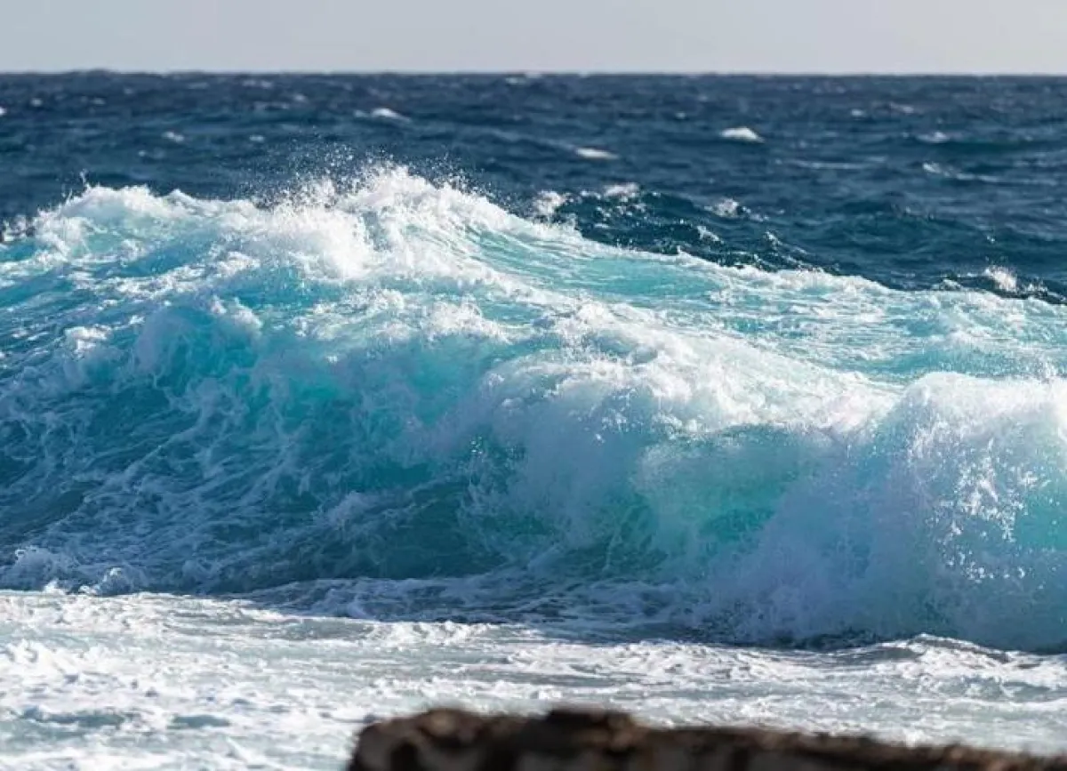 هيئة الأرصاد توضح سبب ارتفاع منسوب البحر في عدن