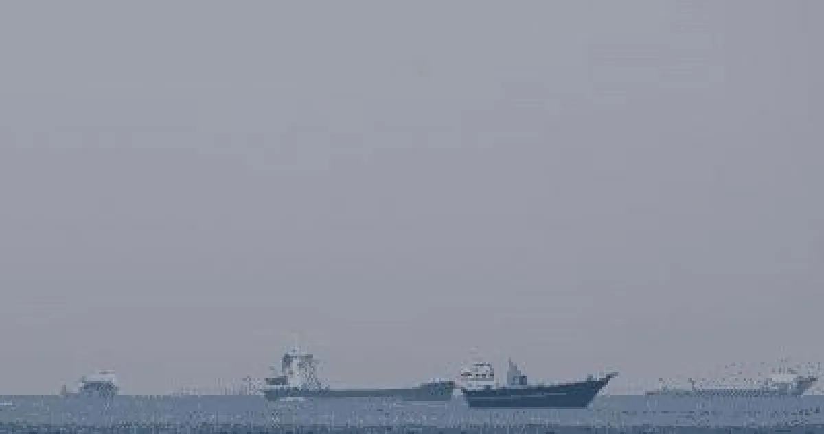 حركة الملاحة في مضيق هرمز تتراجع إلى أدنى مستوى.. مرور 3 سفن خلال 24 ساعة