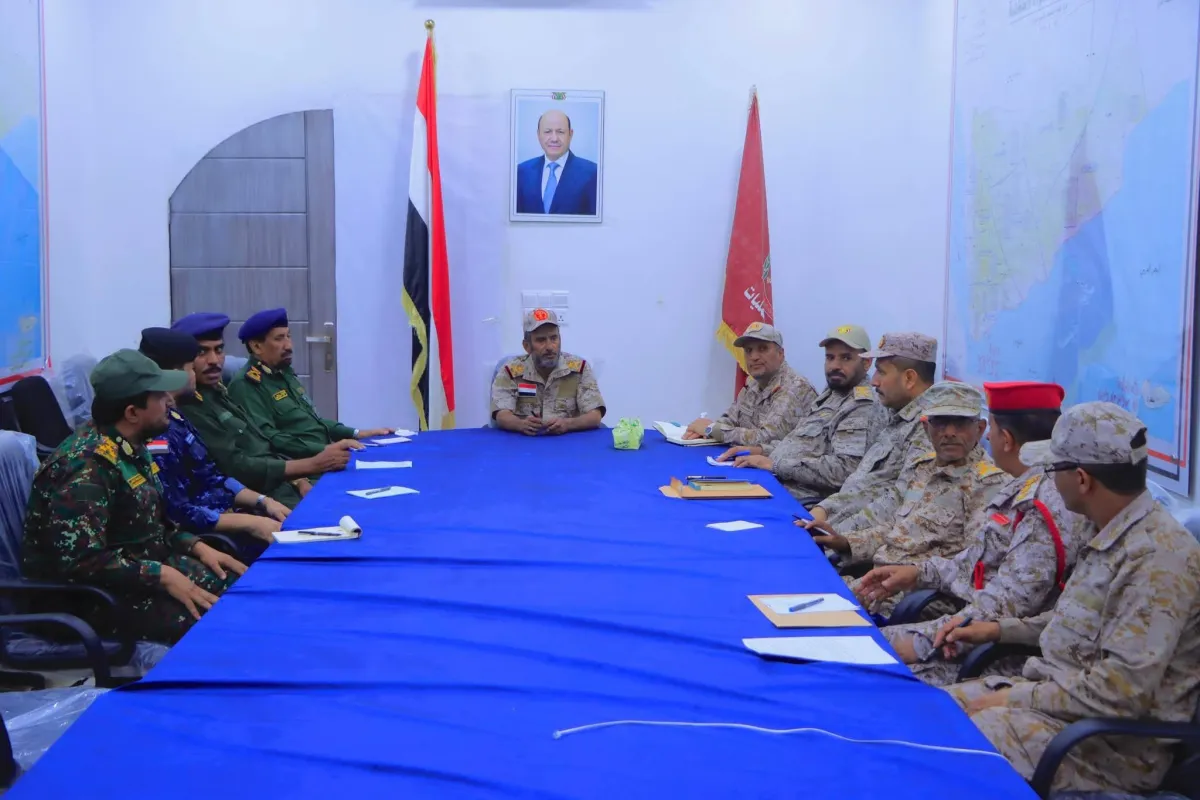 برئاسة بن عزيز.. اللجنة الأمنية بمأرب تؤكد اتخاذ إجراءات حازمة لمواجهة التقطع والتخريب