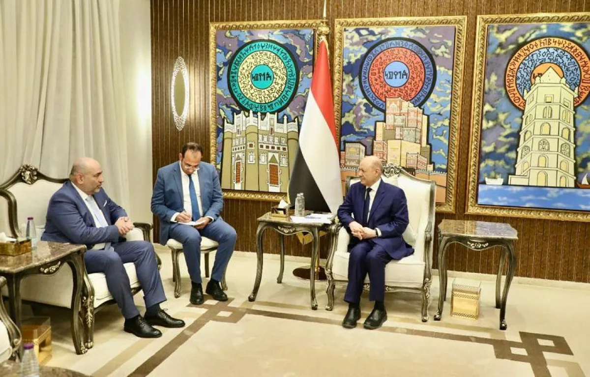 العليمي يبحث مع نائب رئيس البرلمان الألماني دعم السلام ويؤكد: الحوثيون عقبة أمام الاستقرار