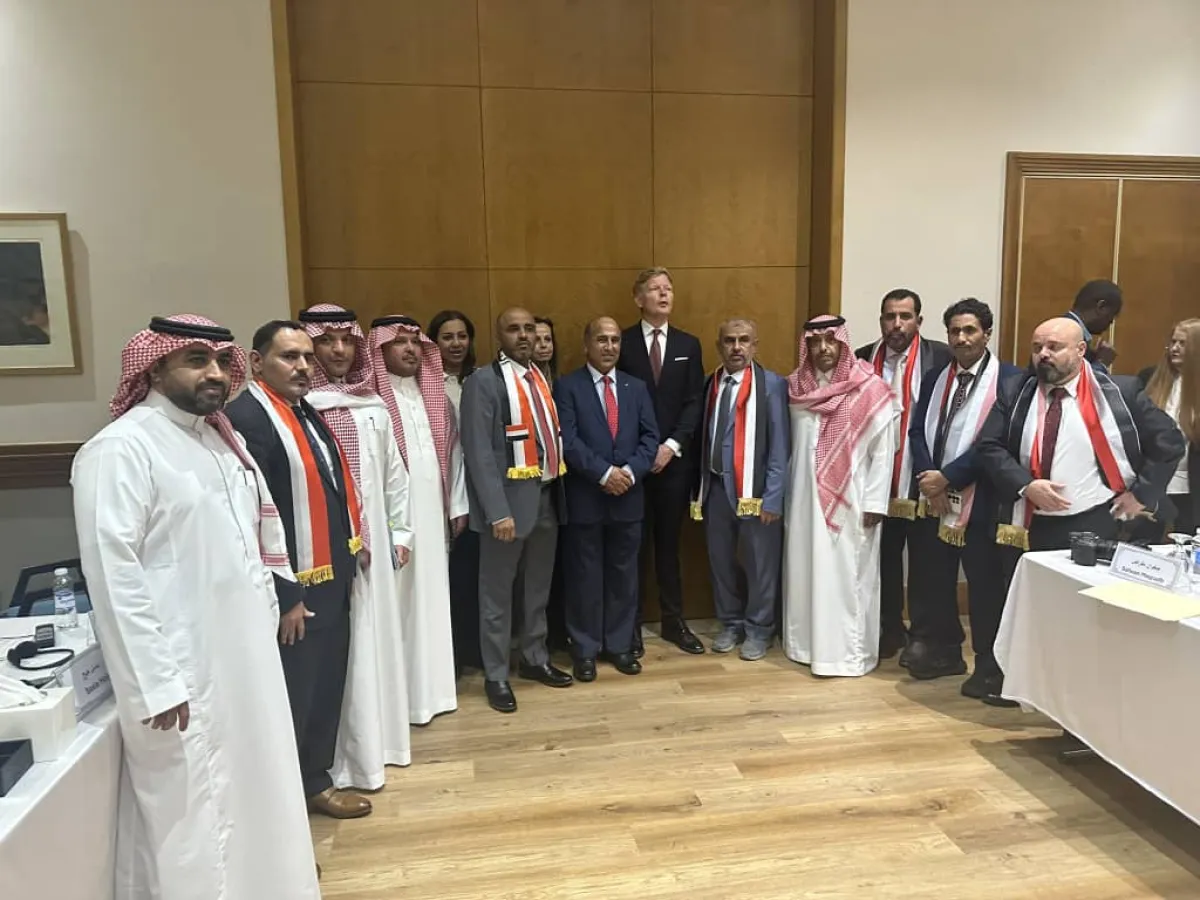 بمشاركة التحالف العربي.. وفد الحكومة اليمنية يعلن اتفاقاً شاملاً لتبادل المحتجزين يشمل 1750 شخصاً