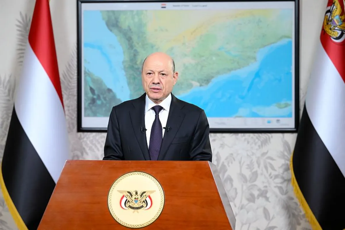 العليمي في خطاب العيد الوطني الـ36 يدعو إلى مرحلة إنصاف وشراكة وتوحيد الجهود لاستعادة الدولة