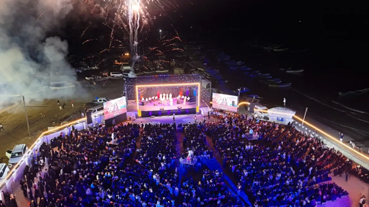 انطلاق مهرجان "عيدنا موكا 4" وسط حضور جماهيري كبير على كورنيش المخا