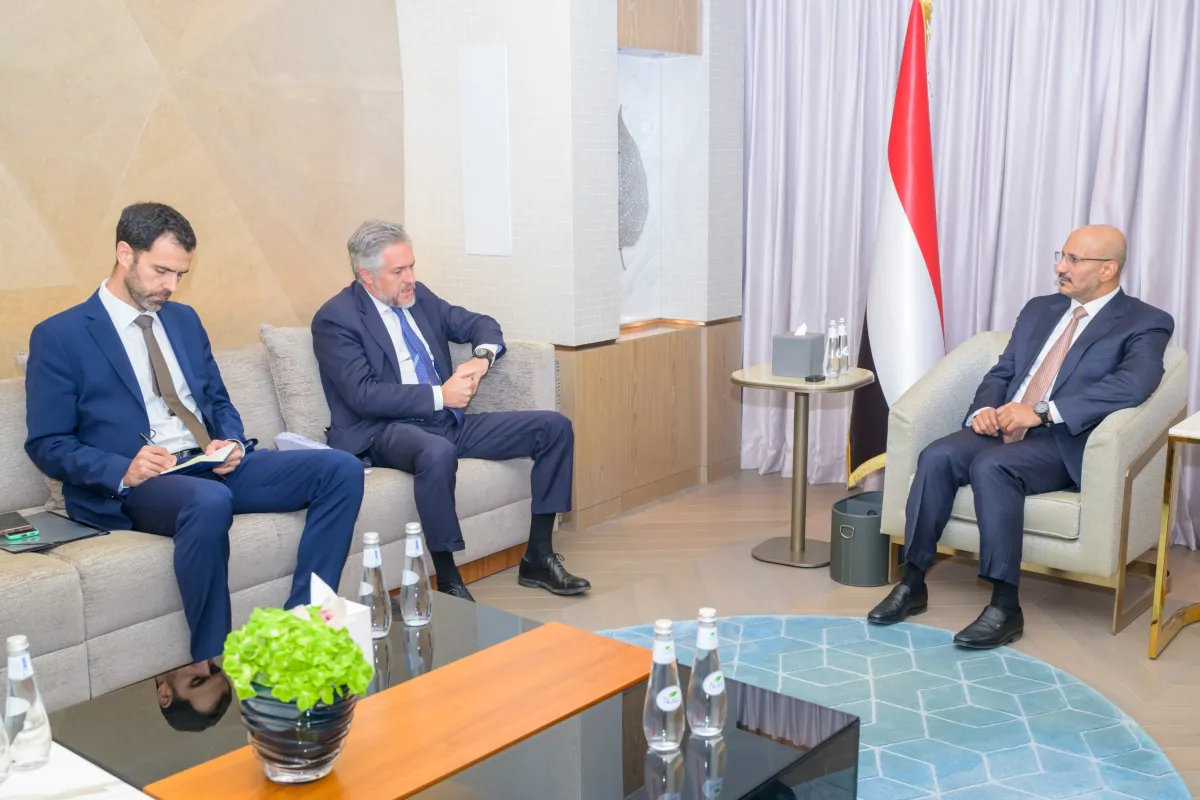 الاتحاد الأوروبي: سيمونيه والفريق طارق صالح بحثا ملف البحر الأحمر