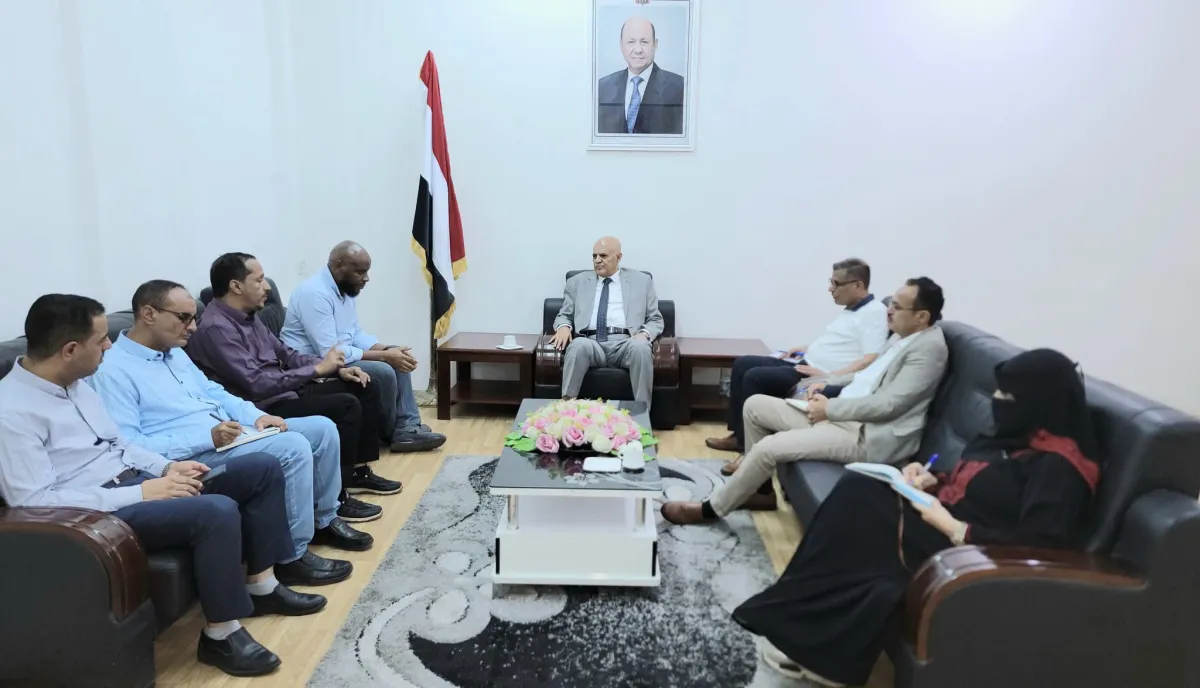 المحافظ شمسان: تعز من أكثر المناطق احتياجًا للدعم الصحي في ظل تراجع تمويل المنظمات
