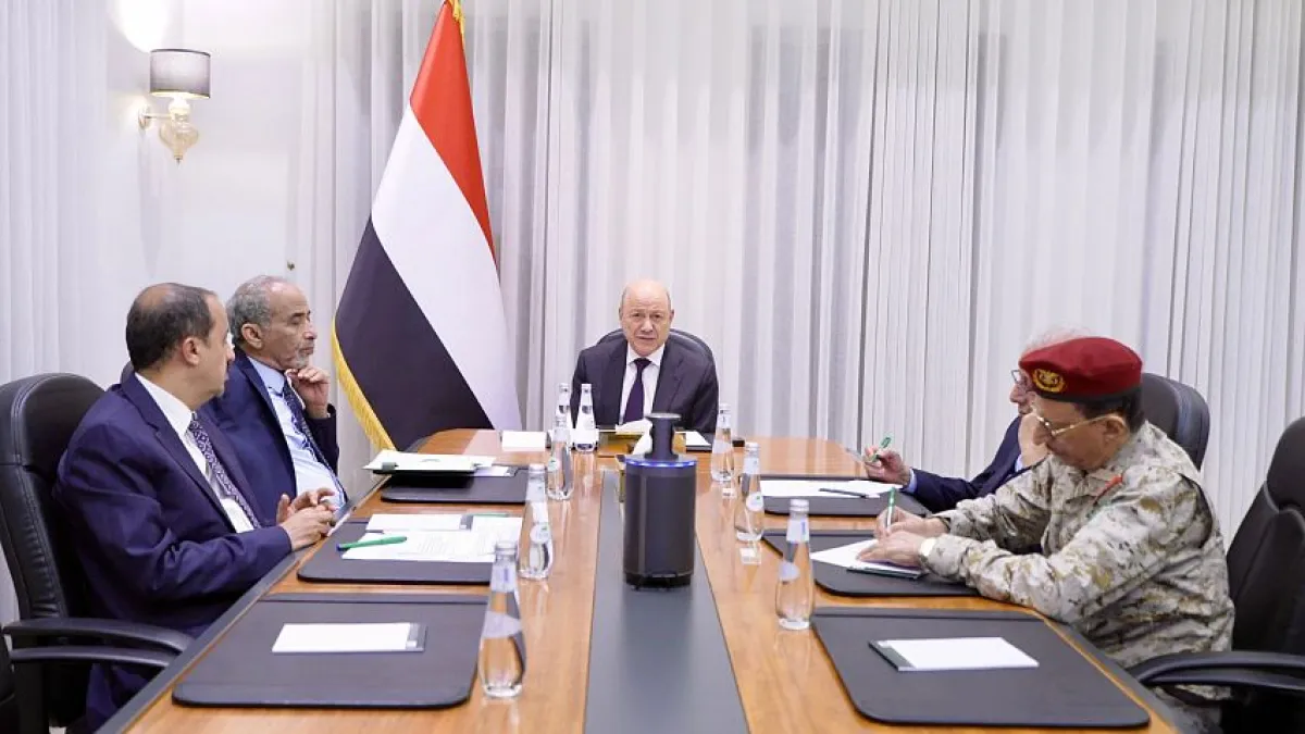 في اجتماع طارئ.. مجلس القيادة: الرحلة الإيرانية إلى صنعاء عدوان على سيادة اليمن.. وطهران تتحمل كامل المسؤولية