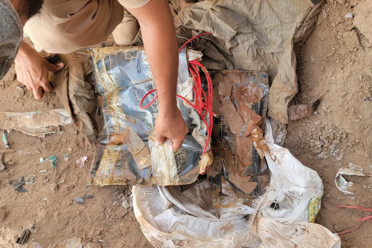 أمن عدن يعلن العثور على كمية متفجرات أخفتها عناصر مرتبطة بأمجد خالد